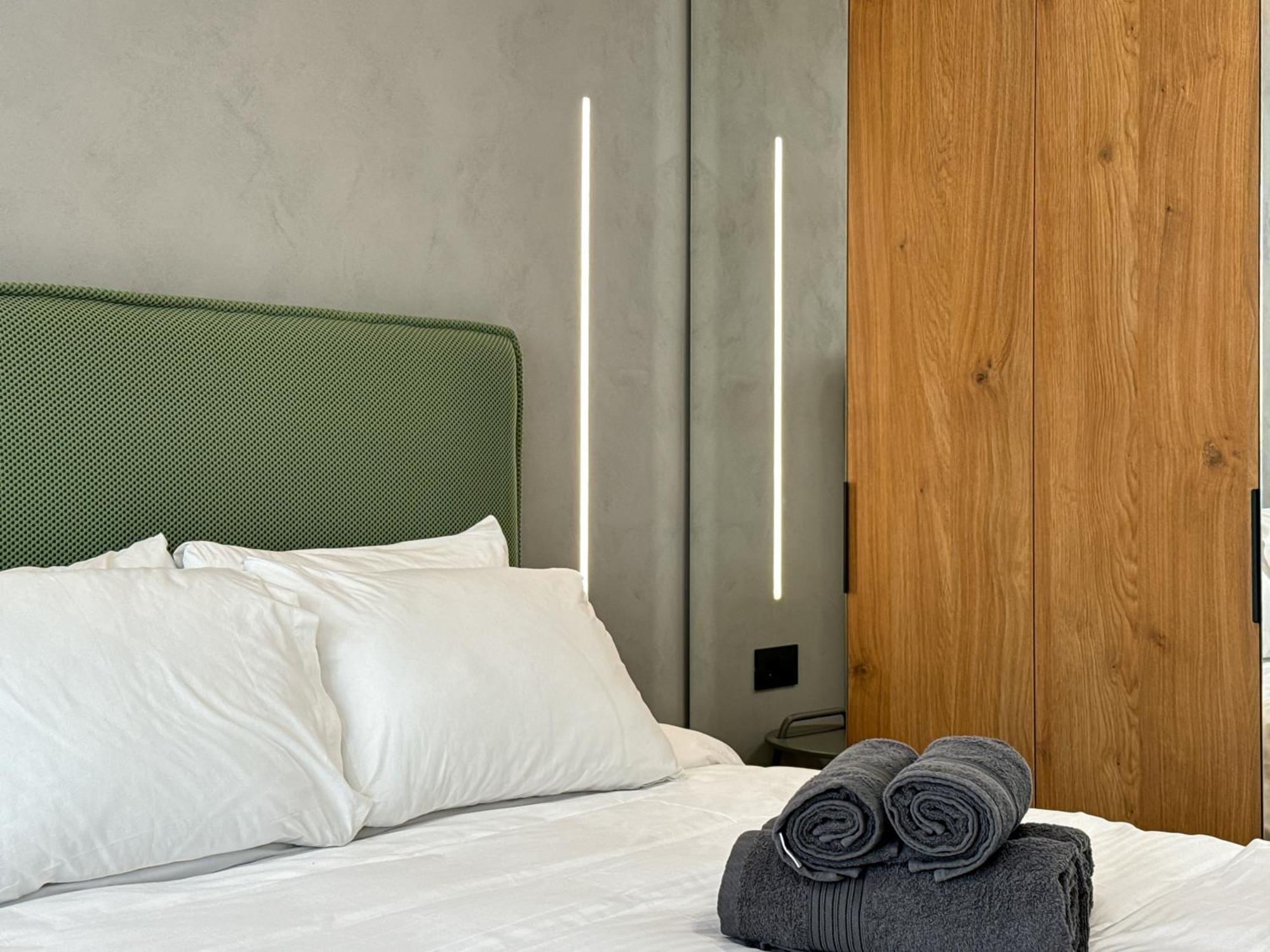 Greenkaravan Suite Salonicco Esterno foto
